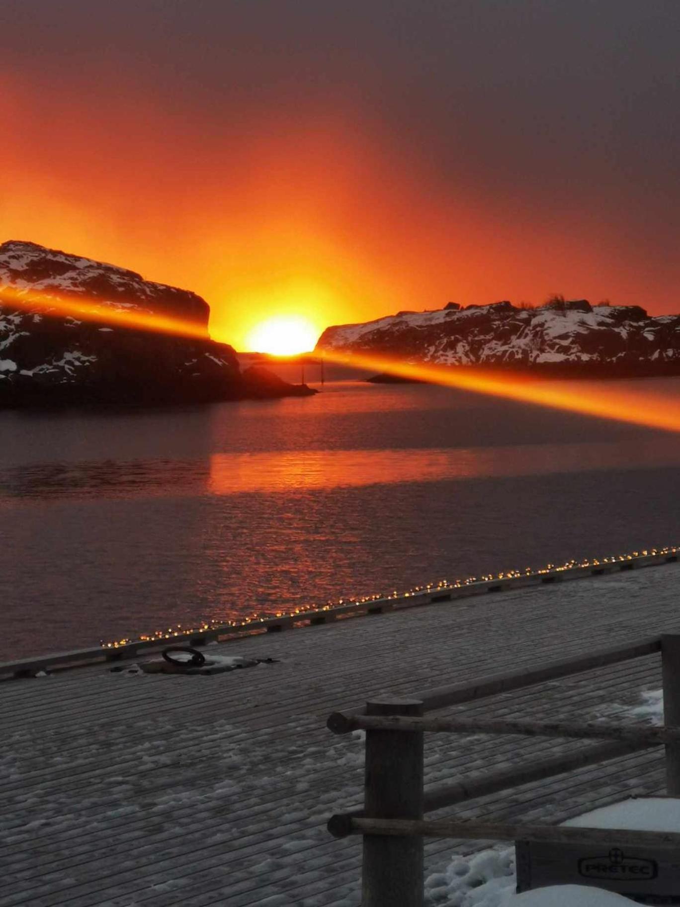 Kaikanten Rorbuer Sennesvik Luaran gambar