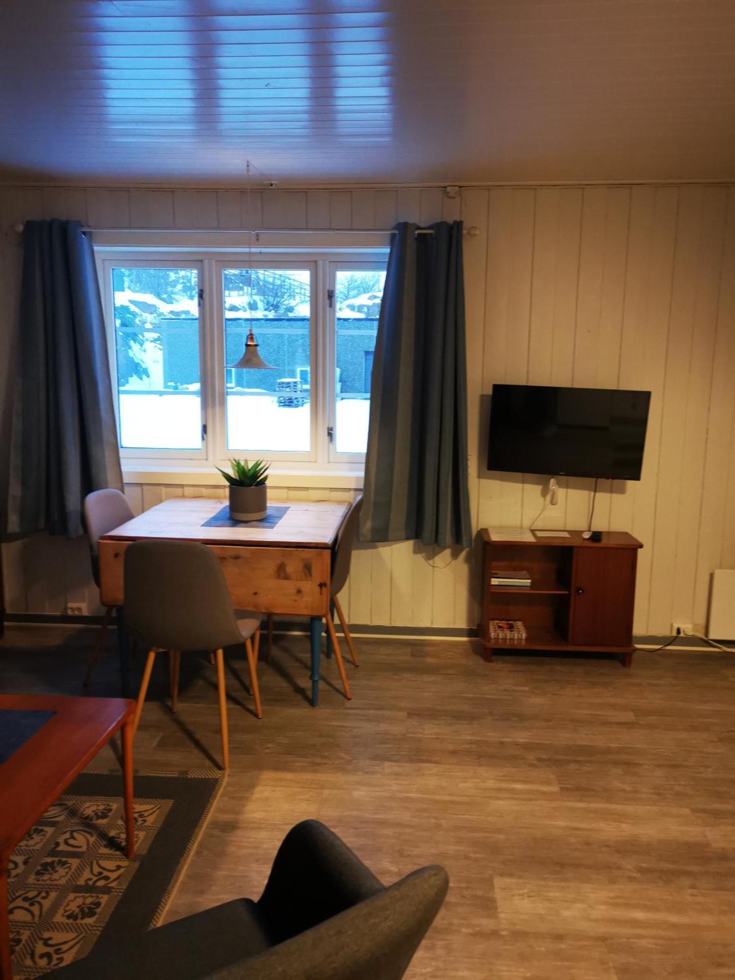 Kaikanten Rorbuer Sennesvik Bilik gambar