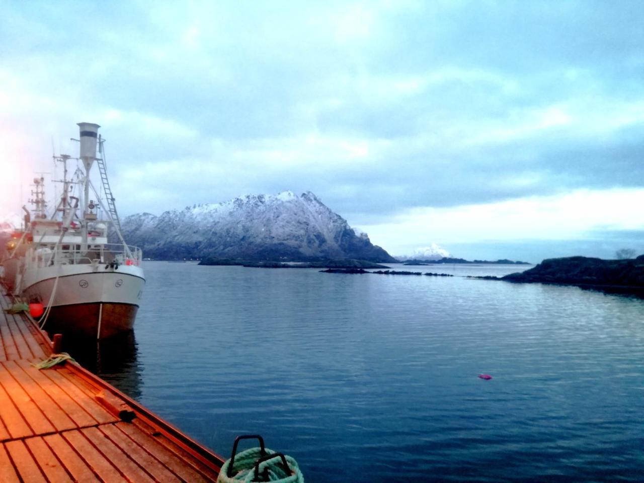 Kaikanten Rorbuer Sennesvik Luaran gambar